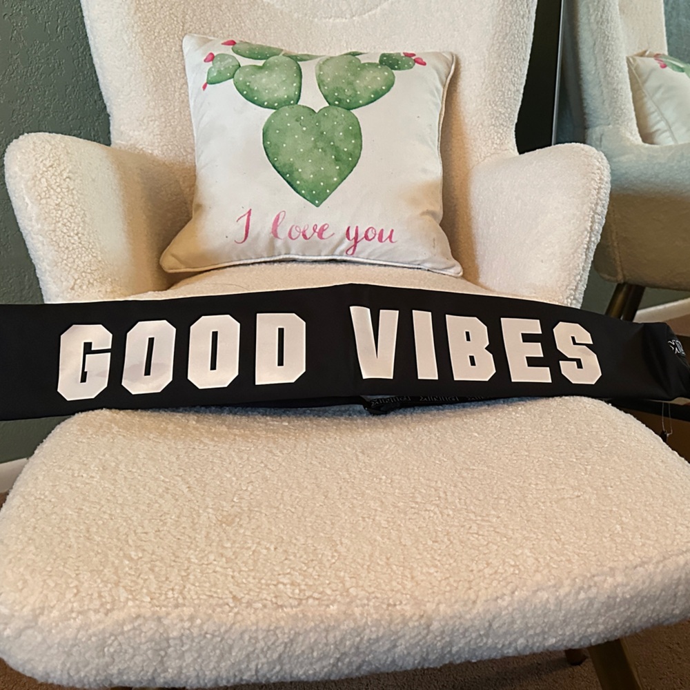 PINK Victoria's Secret Black 'Good Vibes' Can Cooler